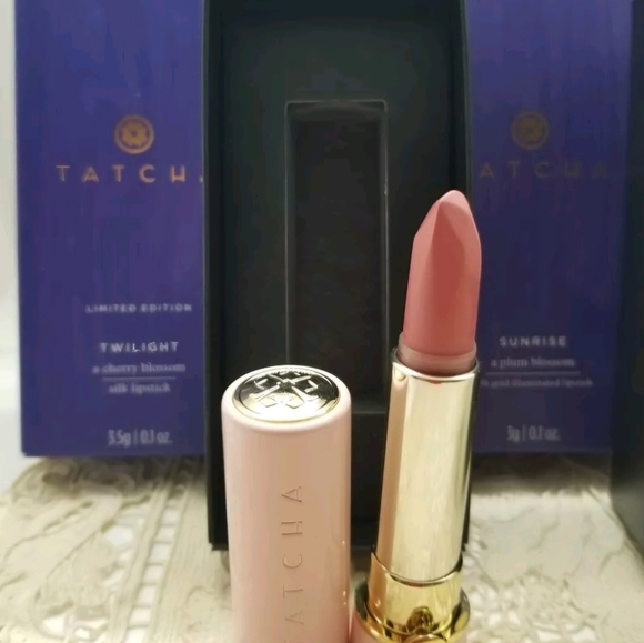 TATCHA Twilight CHERRY BLOSSOM 23K Lipstick 0.1 oz New in Box Rare, Firm. - Picture 6 of 6